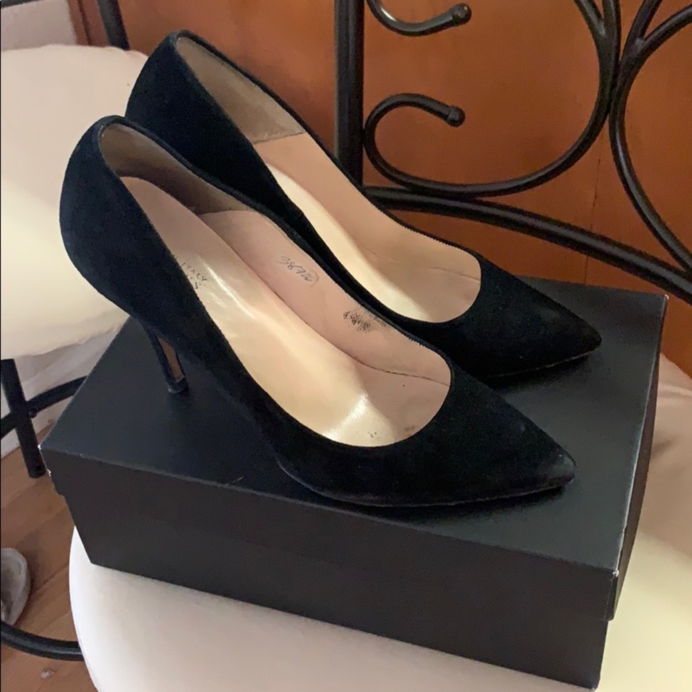 Black Suede Pointy Pumps